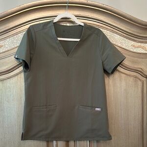 Figs Classic V-Neck Scrub Top